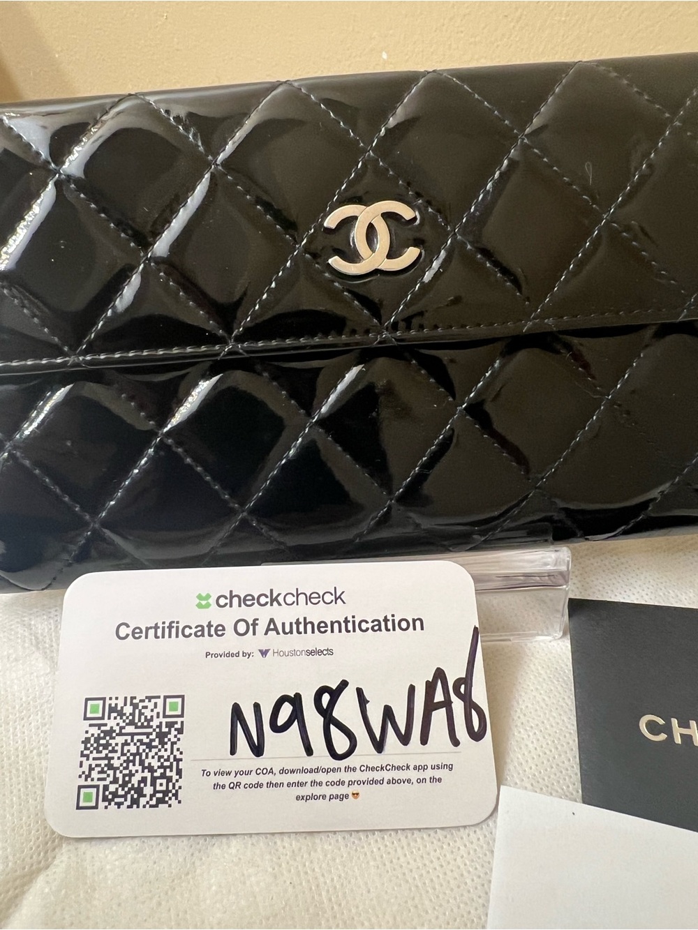 CHANEL Quilted Patent Long Leather Wallet - Picture 8 of 15